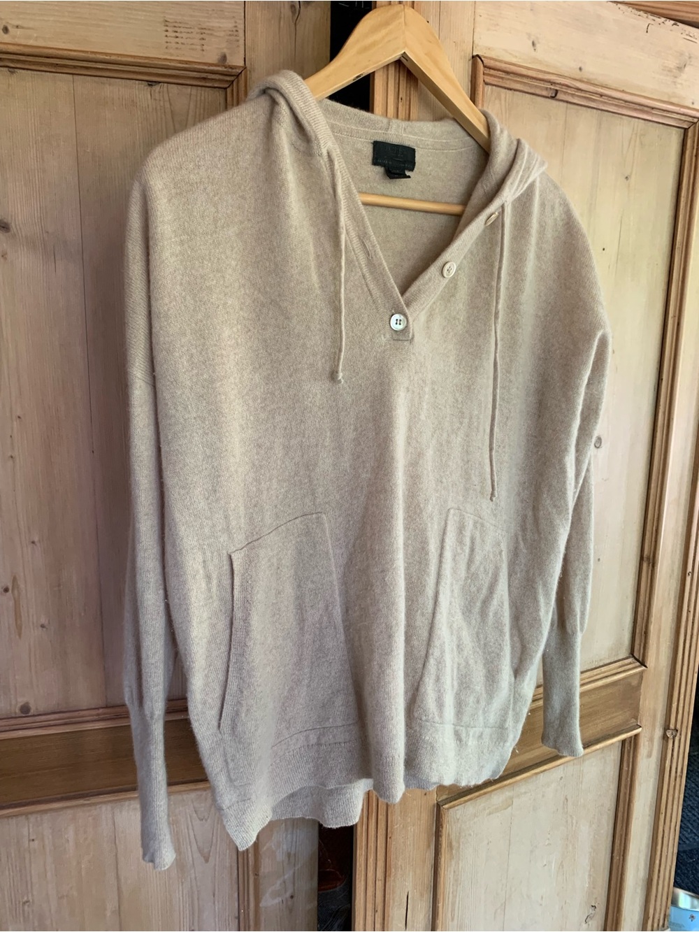 Women’s Hooded Cashmere Sweater in Beige